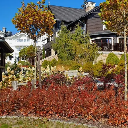 Viking Valley: Two-story Norwegian Retreat With Dual Balconies And Wellness Access Szklarska Poreba