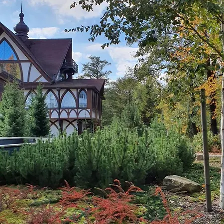 Viking Valley: Two-story Norwegian Retreat With Dual Balconies And Wellness Access * Szklarska Poreba