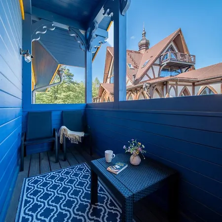 Viking Valley: Two-story Norwegian Retreat With Dual Balconies And Wellness Access Apartment