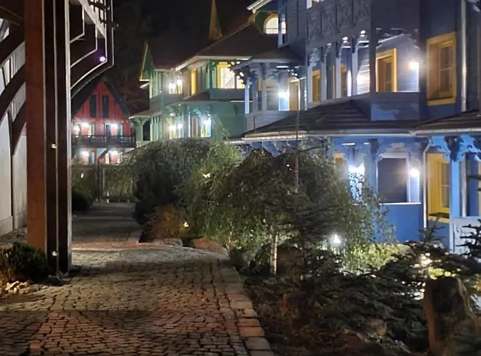 Dolina Wikingow 2-poziomowy W Norweskiej Dolinie Z Dwoma Balkonami I Dostepem Do Strefy Wellness Apartment Schreiberhau